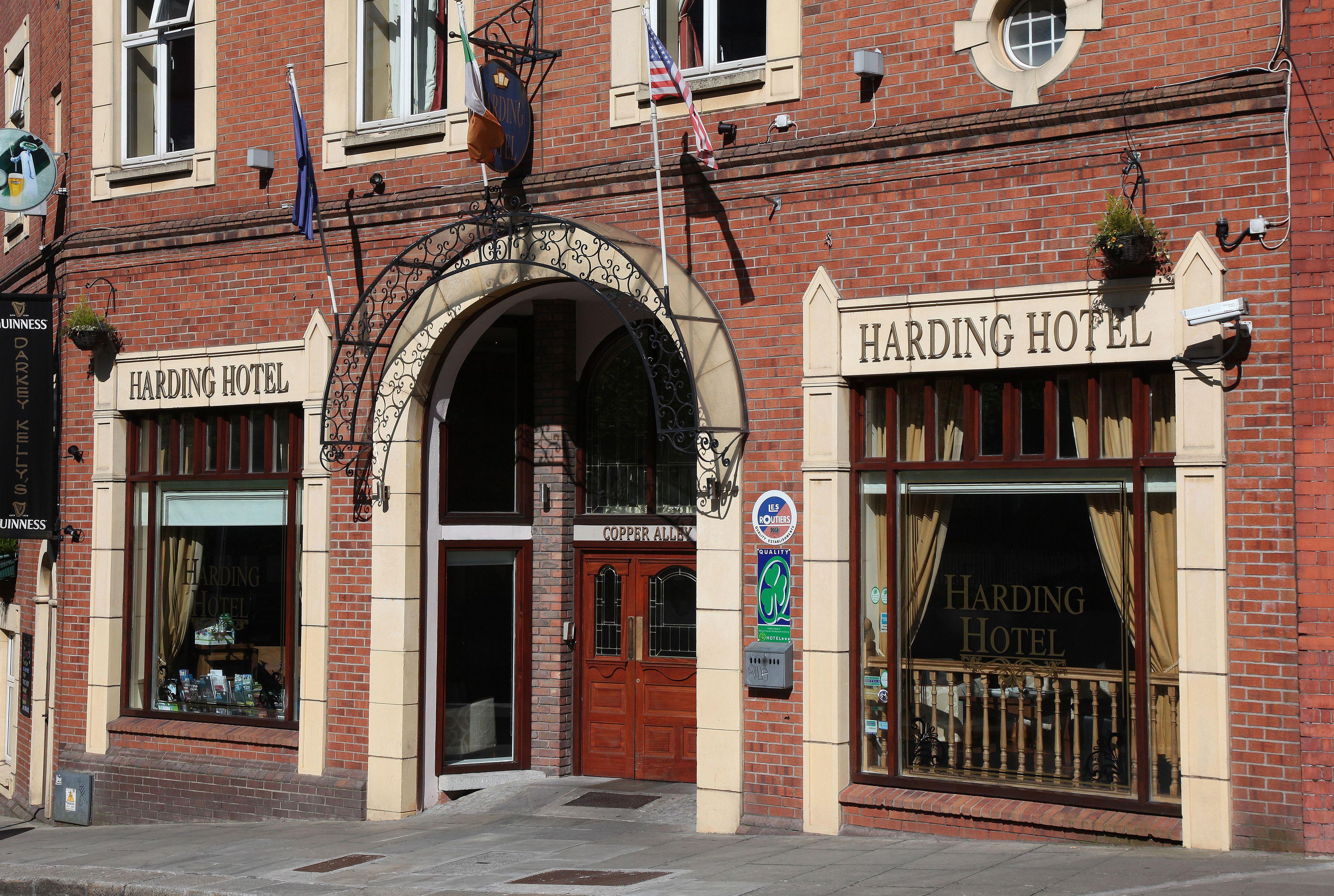 Harding Hotel — Photos 1
